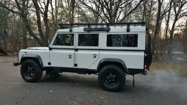 1983 land rover defender 110, lhd, 3.5 gas engine, 5 speed