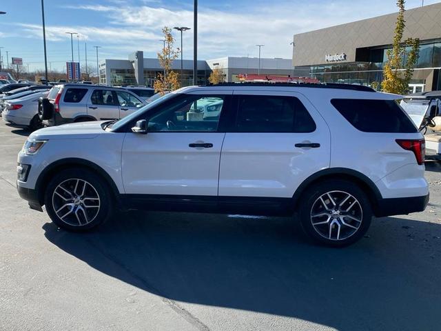2017 ford explorer sport