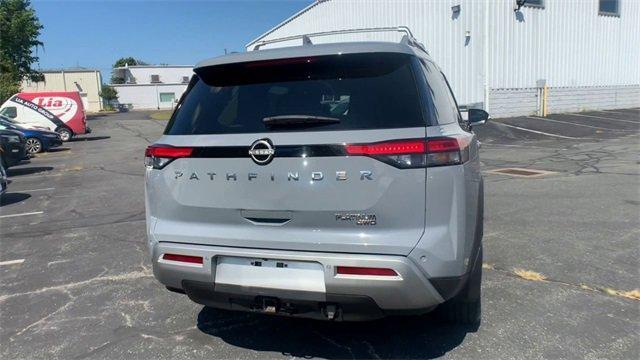 2022 nissan pathfinder platinum