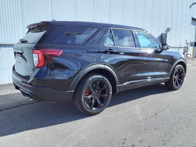 2021 ford explorer st