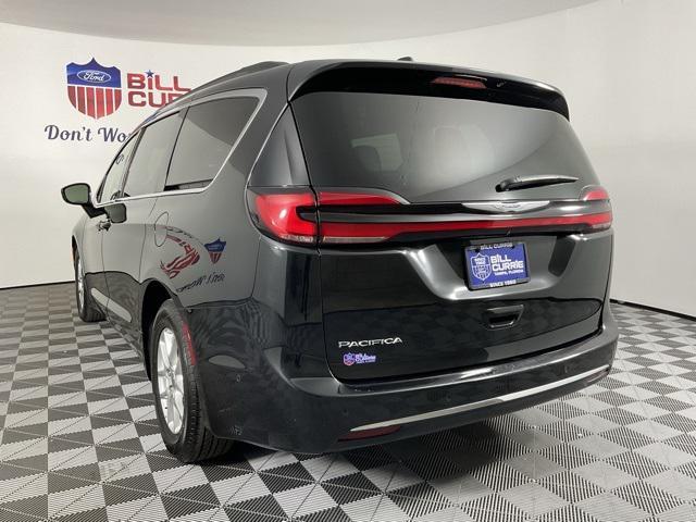 2022 chrysler pacifica touring l
