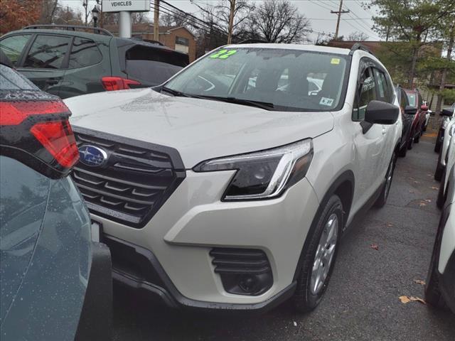 2022 subaru forester base
