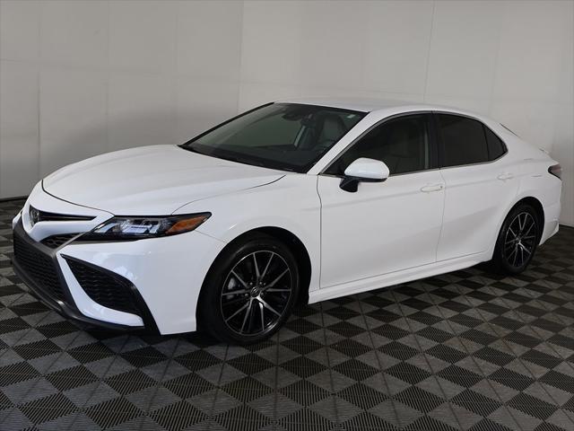 2023 toyota camry se