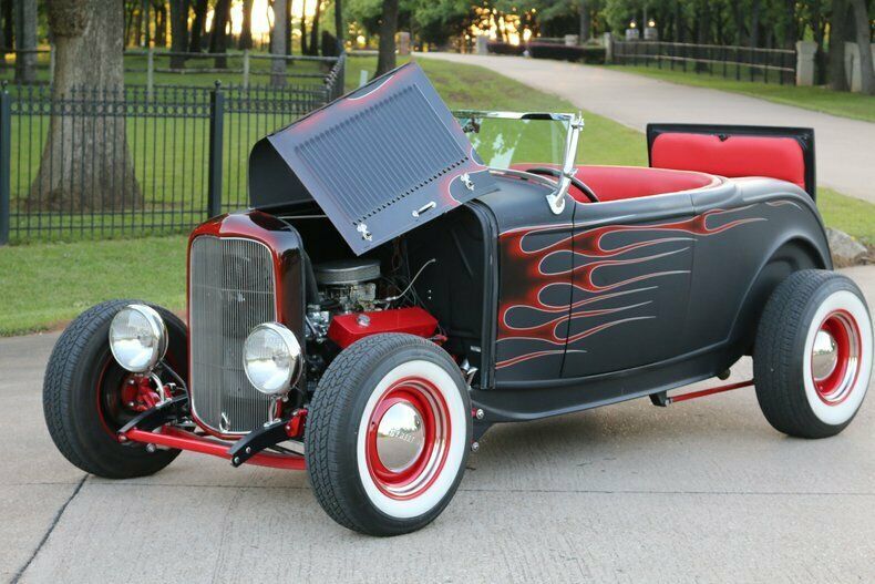 1932 ford highboy street rod, v-8, automatic, power disc brakes, leather seats