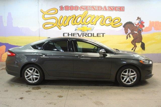 2015 ford fusion se