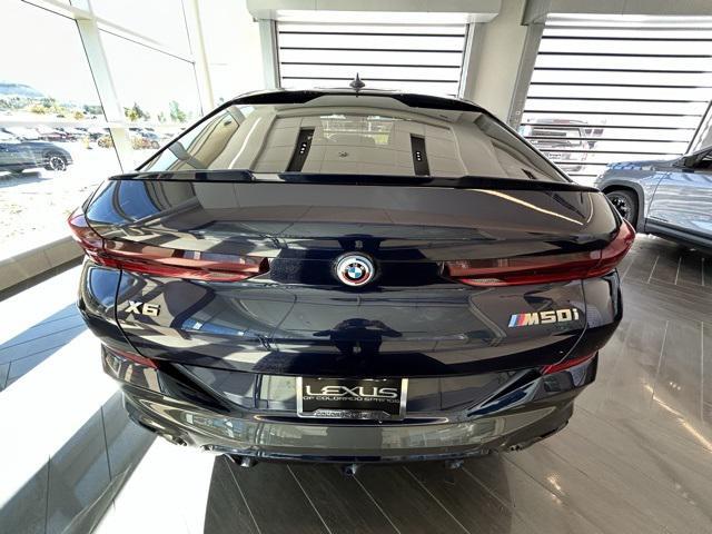 2022 bmw x6 m50i