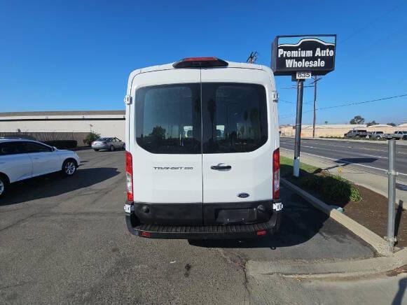 2020 ford transit-250 base