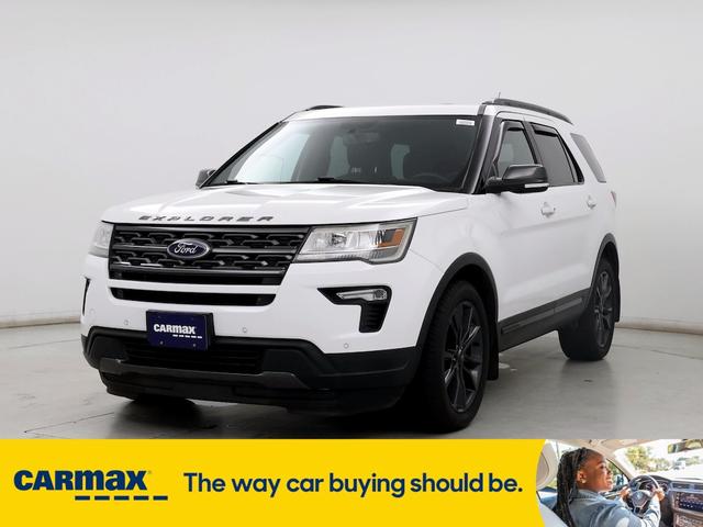 2018 ford explorer xlt