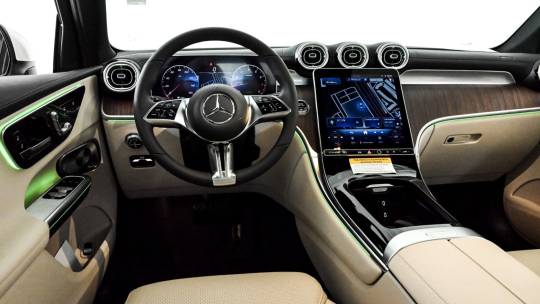 2025 Mercedes-Benz GLC