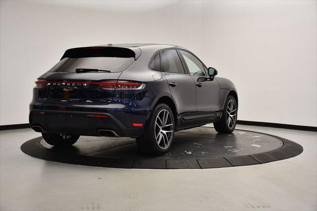 2022 porsche macan base