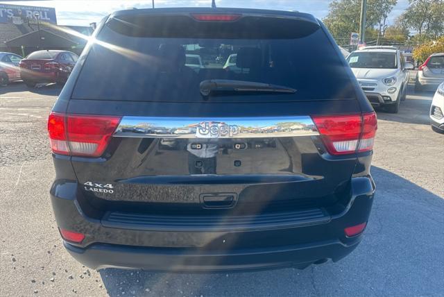 2011 jeep grand cherokee laredo