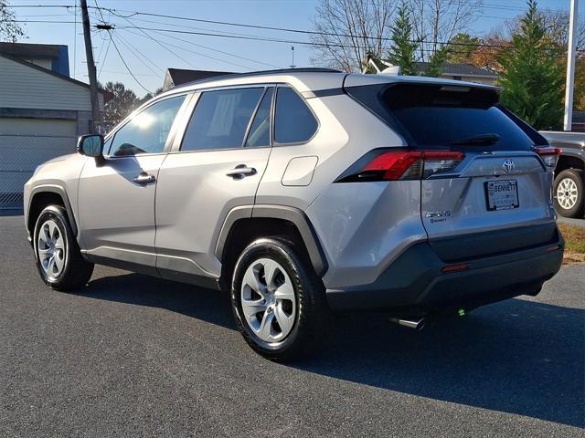 2021 toyota rav4 le