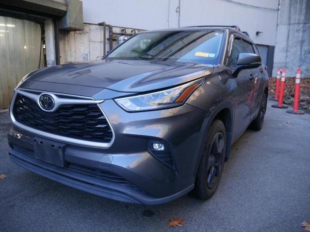 2020 toyota highlander le