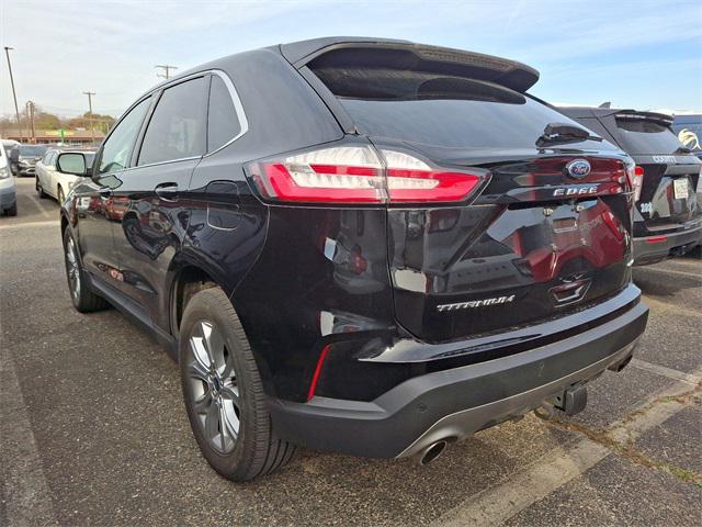 2022 ford edge titanium