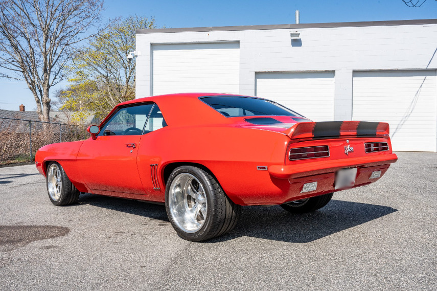1969 chevrolet camaro 6-speed