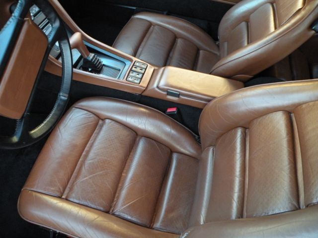 porsche 928-s4 low miles 64,682 cream puff like new condition
