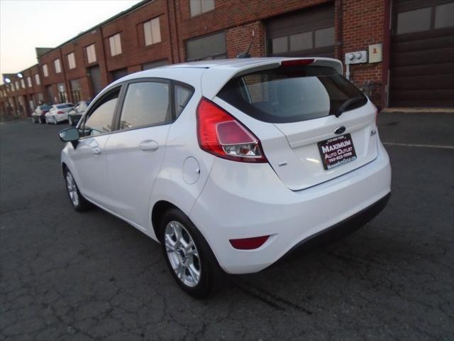 2015 ford fiesta se