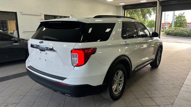 2022 ford explorer xlt