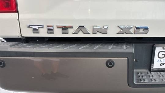2016 nissan titan xd