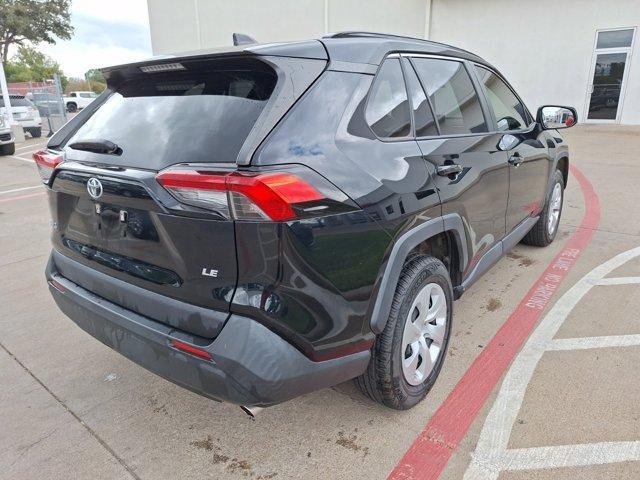 2019 toyota rav4 le