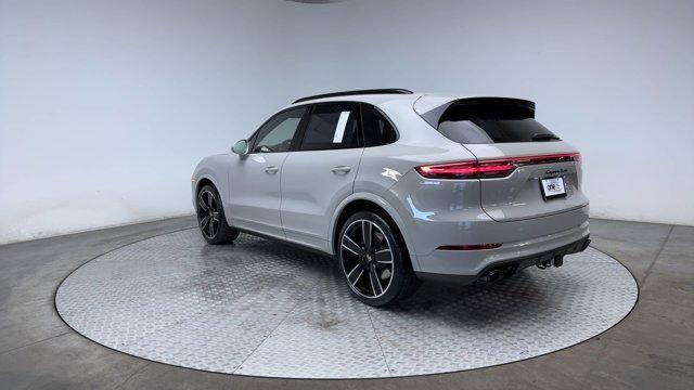 2023 porsche cayenne turbo