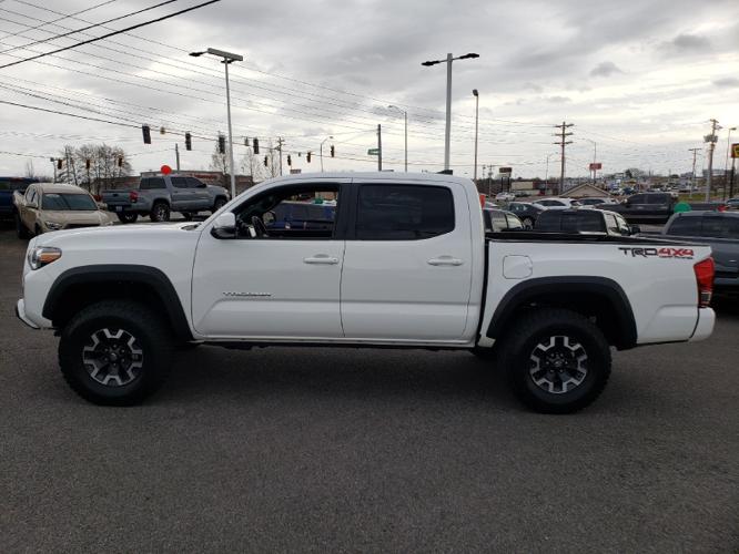 used 2017 toyota tacoma w/ trd off-road package bowling green, ky 42104 for sale in bowling green, kentucky