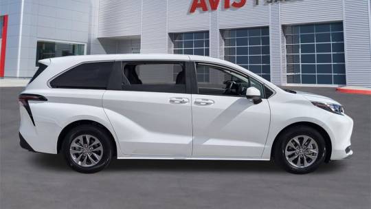 2024 Toyota Sienna