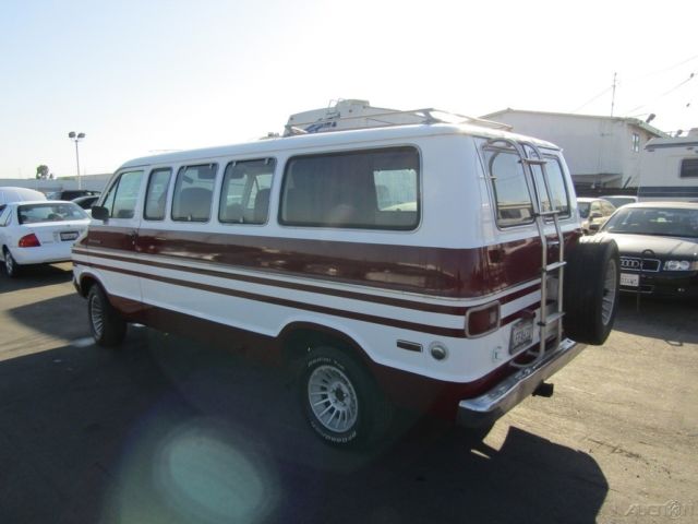 1972 dodge sportsman van 8-cylinder gas automatic no reserve
