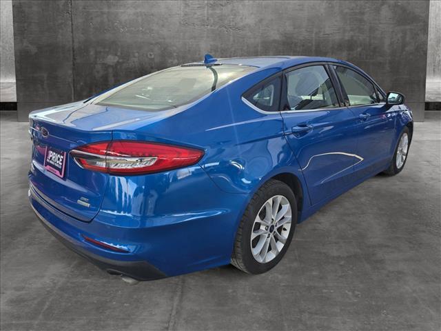 2020 ford fusion se