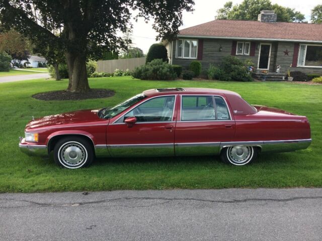 1993 cadillac fleetwood brougham 5.7, 63,000 miles, red, sunroof, excellent