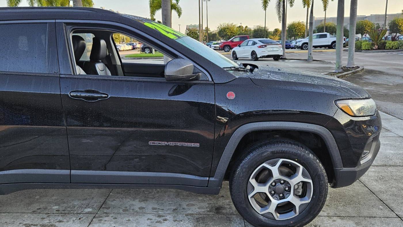 2022 jeep compass trailhawk