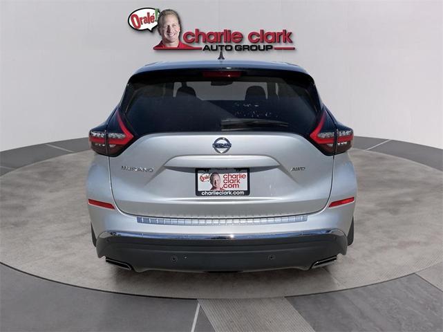 2022 nissan murano s
