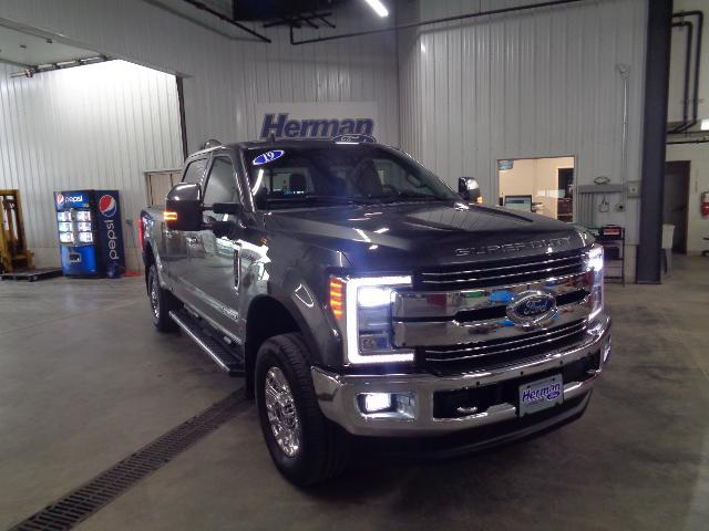 2019 ford f-350 lariat