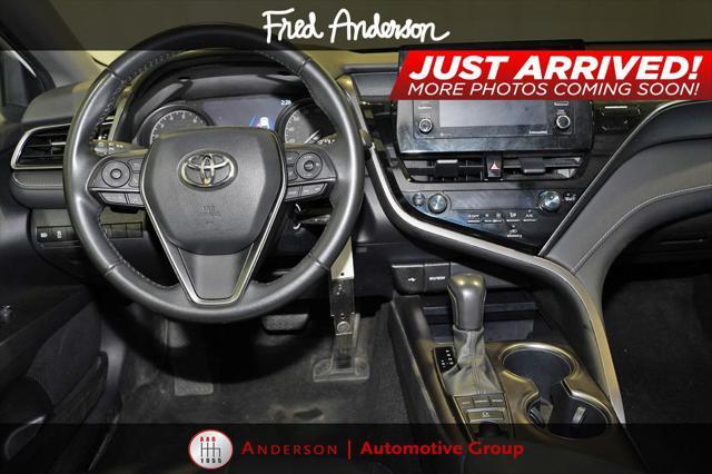 2023 toyota camry se