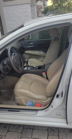 2011 infiniti g37 journey