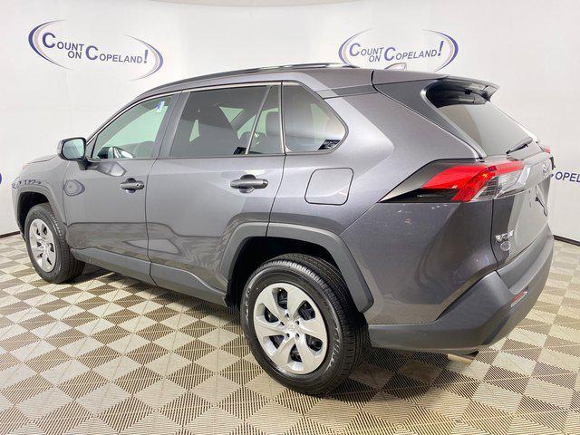 2021 toyota rav4 le