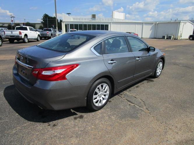 used 2017 nissan altima 2.5 s sedan columbus, ms 39705 for sale in columbus, mississippi