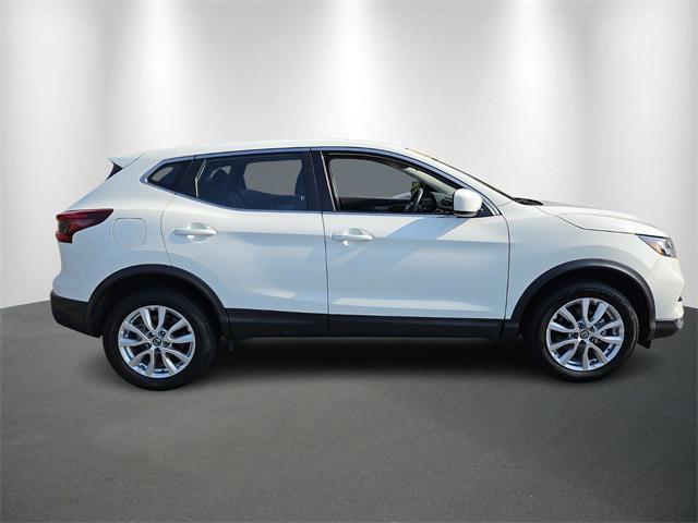 2021 nissan rogue sport s