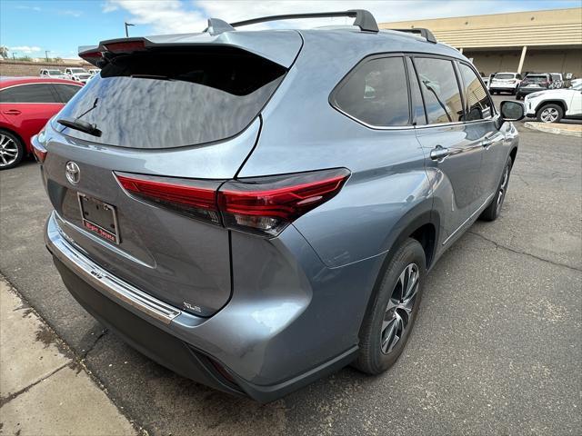 2022 toyota highlander xle