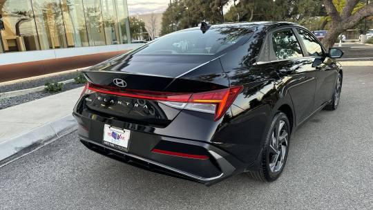 2024 Hyundai Elantra