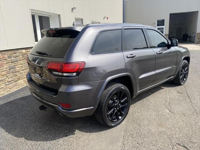2017 jeep grand cherokee altitude