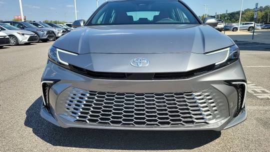new 2025 toyota camry xse fwd