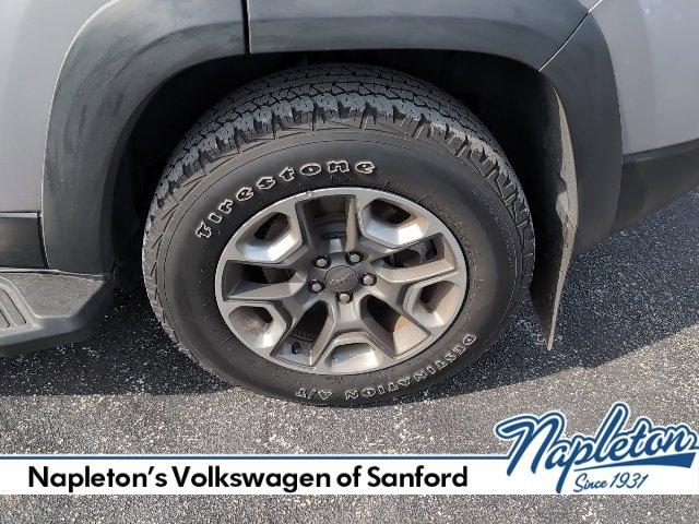 2019 jeep cherokee trailhawk