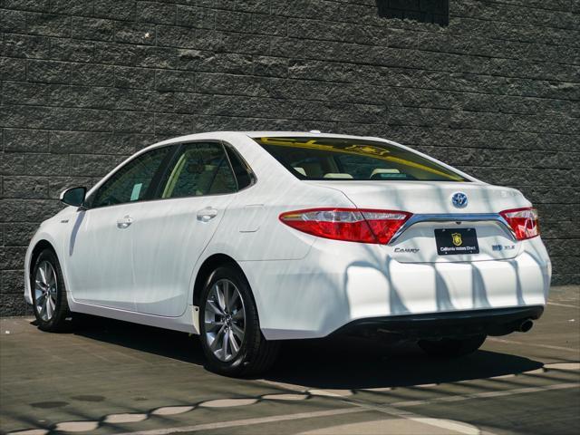 2017 toyota camry hybrid xle