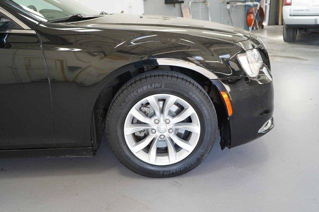 used 2015 chrysler 300 limited oklahoma city, ok 73114 for sale in oklahoma city, oklahoma