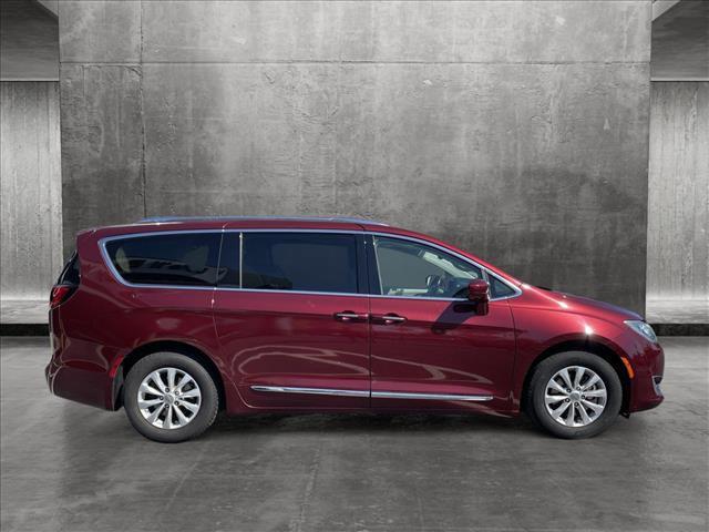 2019 chrysler pacifica touring l