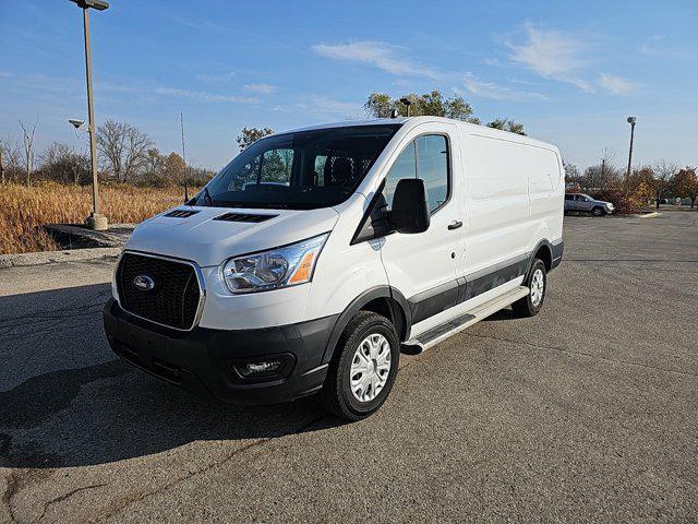 2022 ford transit-250 base