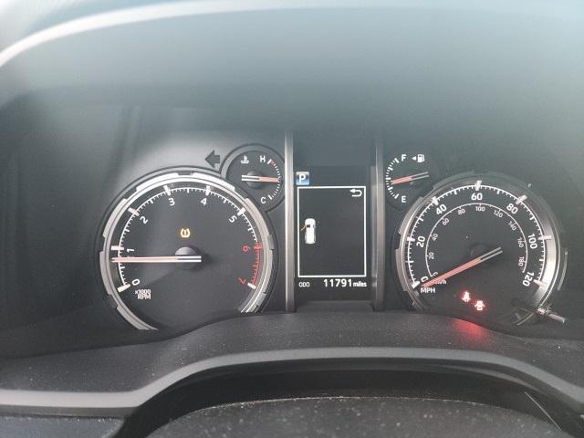 2024 toyota 4runner trd off road premium