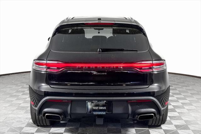 2024 porsche macan base
