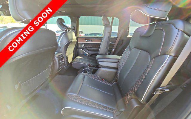 2021 jeep grand cherokee l summit